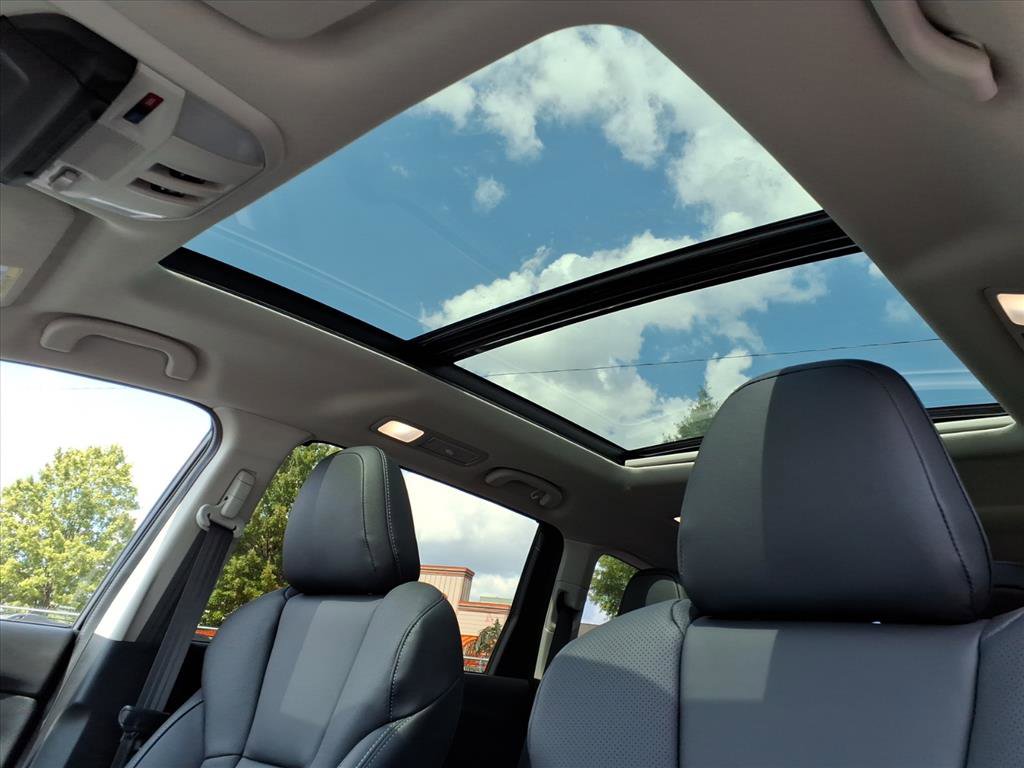 New 2025 Subaru Ascent Limited image 3