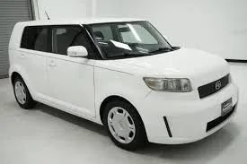 Used 2008 Scion xB FWD image 1