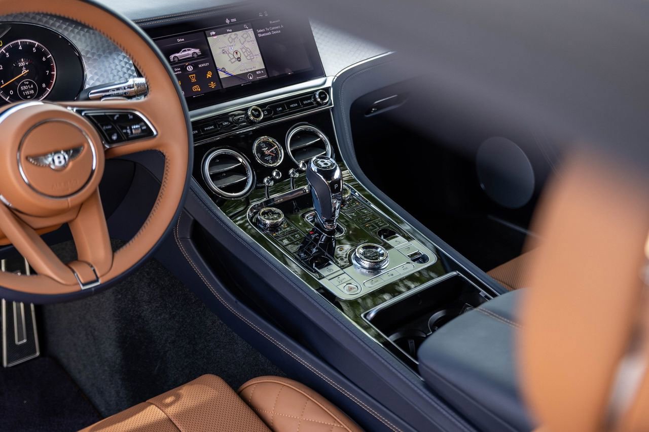 Used 2023 Bentley Continental GT Azure AWD/4WD image 30