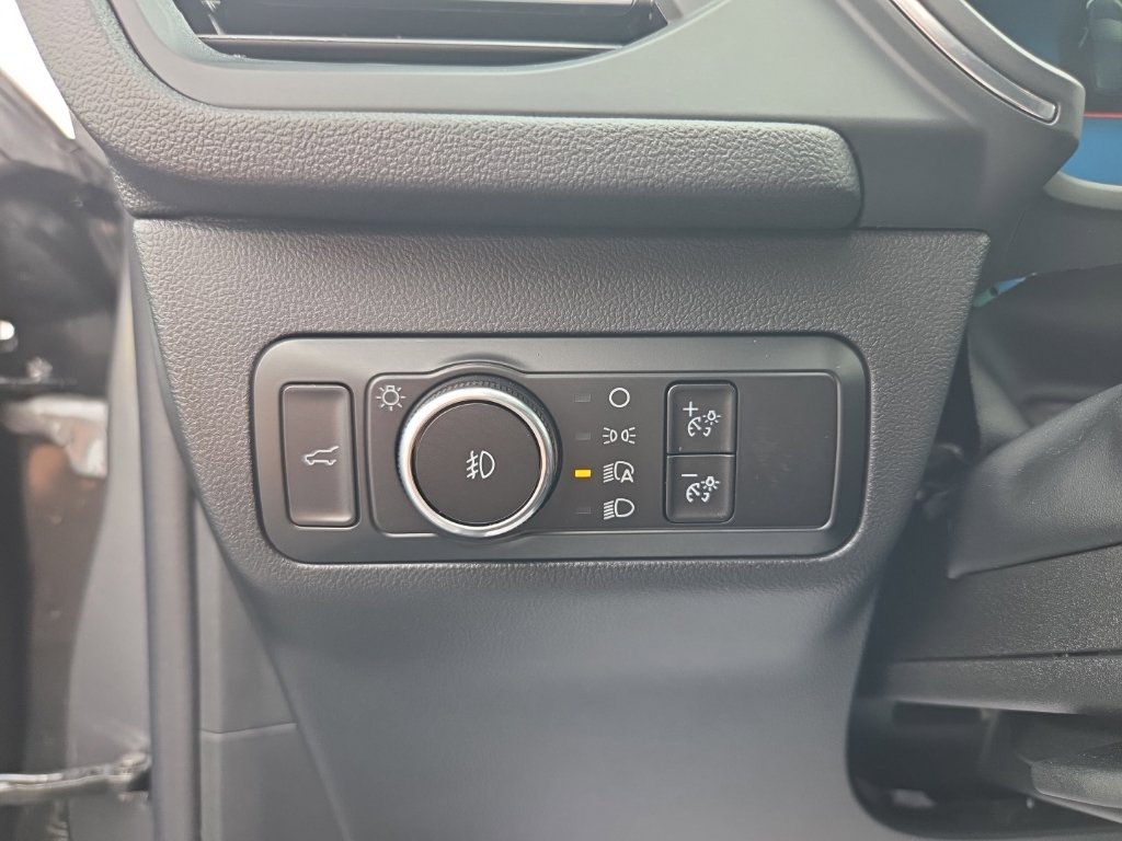 Used 2025 Ford Escape Platinum AWD/4WD image 29