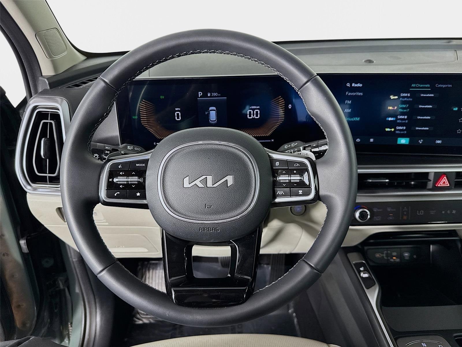 Certified 2025 Kia Sorento EX FWD image 12