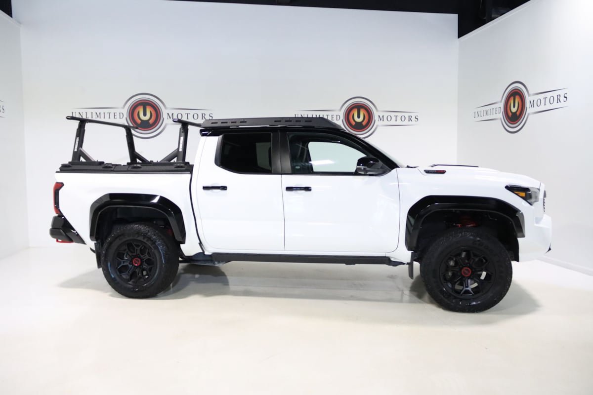 Used 2024 Toyota Tacoma TRD Pro AWD/4WD image 5