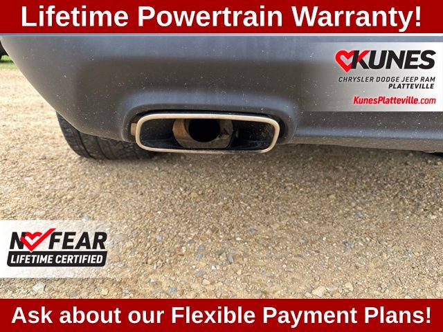 Used 2019 Dodge Challenger SXT RWD image 10