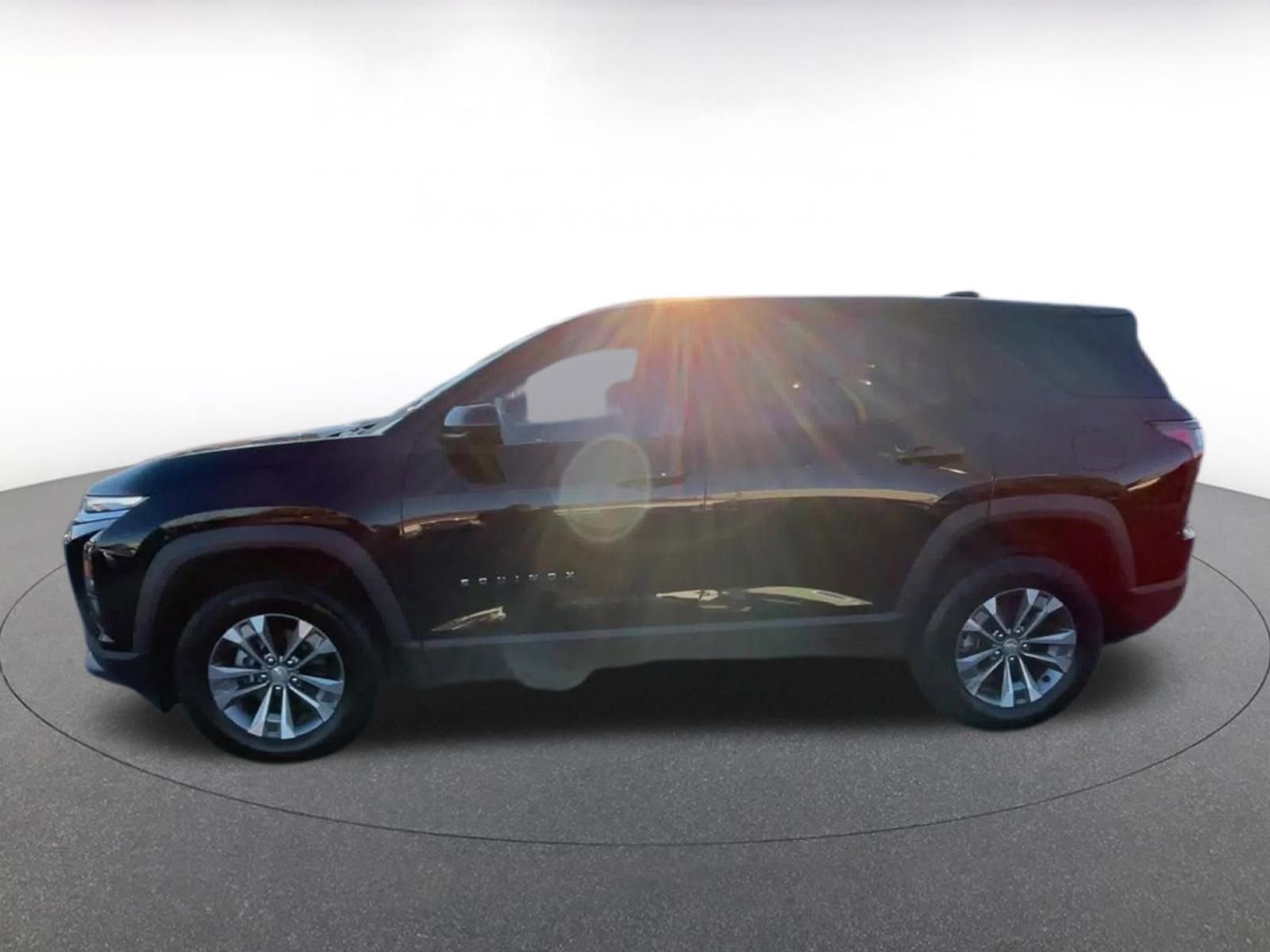 Used 2025 Chevrolet Equinox LT image 9