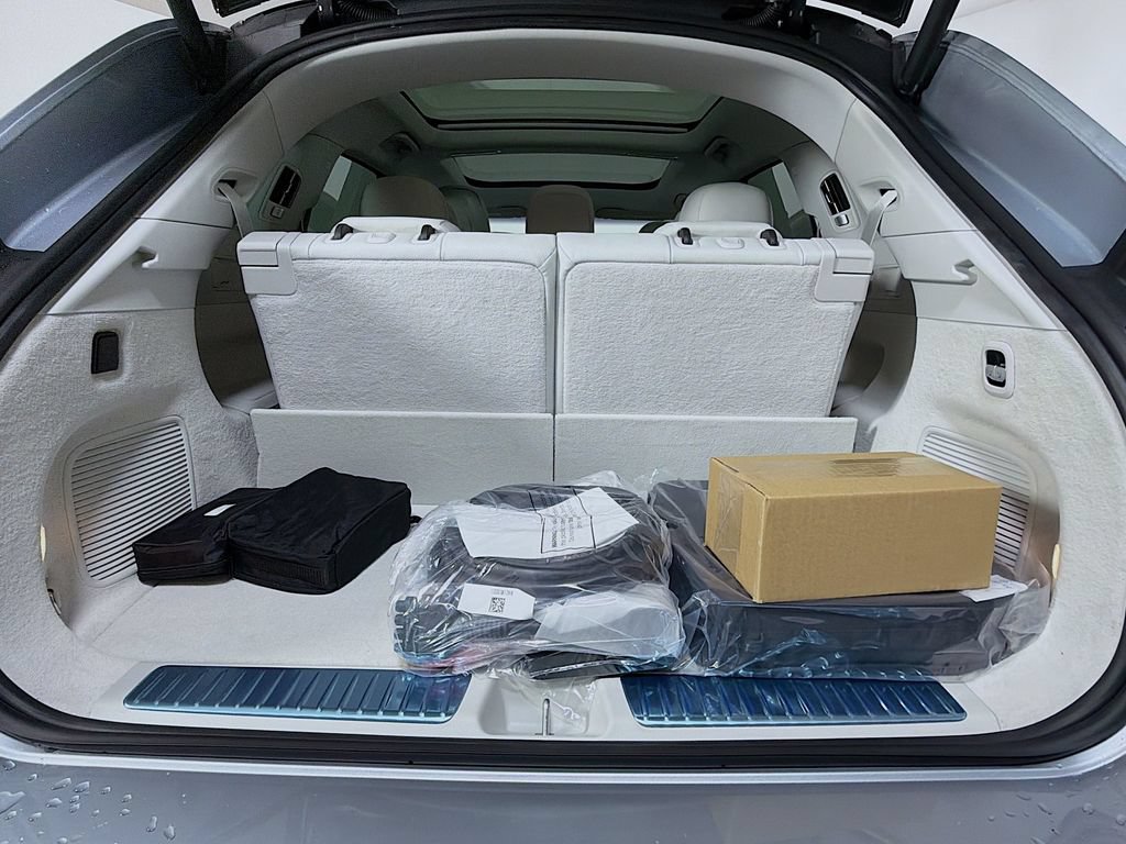 New 2026 Mercedes-Benz EQS 400 4MATIC SUV image 29