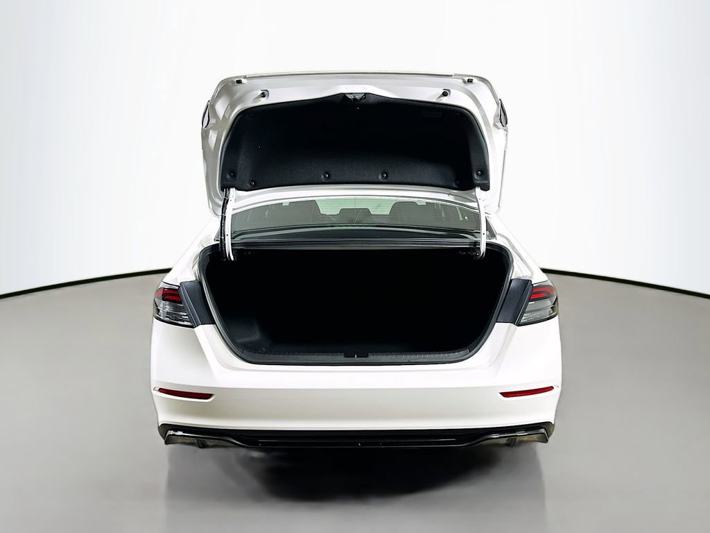 Used 2025 Honda Accord Sport image 34