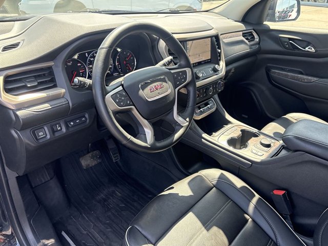 Certified 2023 GMC Acadia Denali w/ Denali Technology Package AWD/4WD image 10