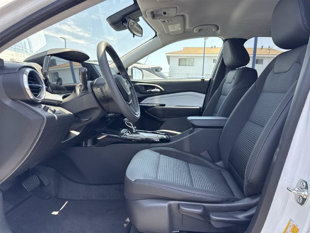 New 2026 Chevrolet Trax LT FWD image 22