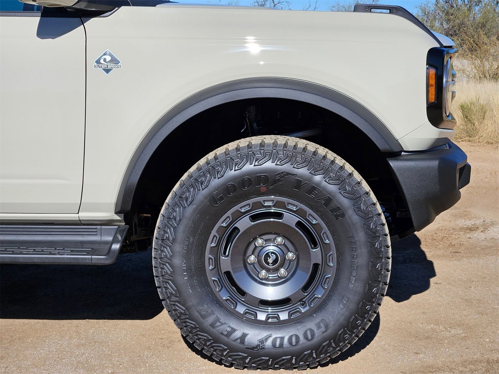 New 2025 Ford Bronco Outer Banks w/ Sasquatch Package image 10