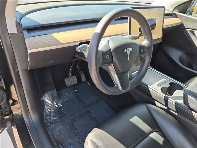 Used 2022 Tesla Model Y Long Range AWD/4WD image 9