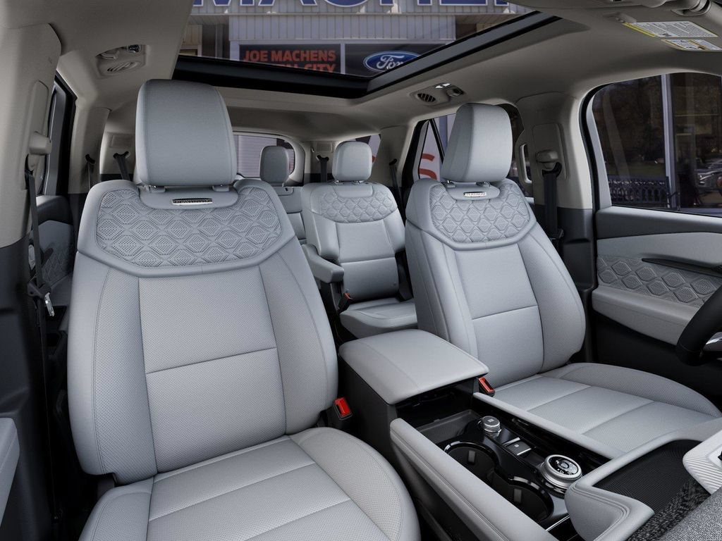 New 2027 Ford Explorer Platinum w/ 3.0L Ultimate Package AWD/4WD image 10
