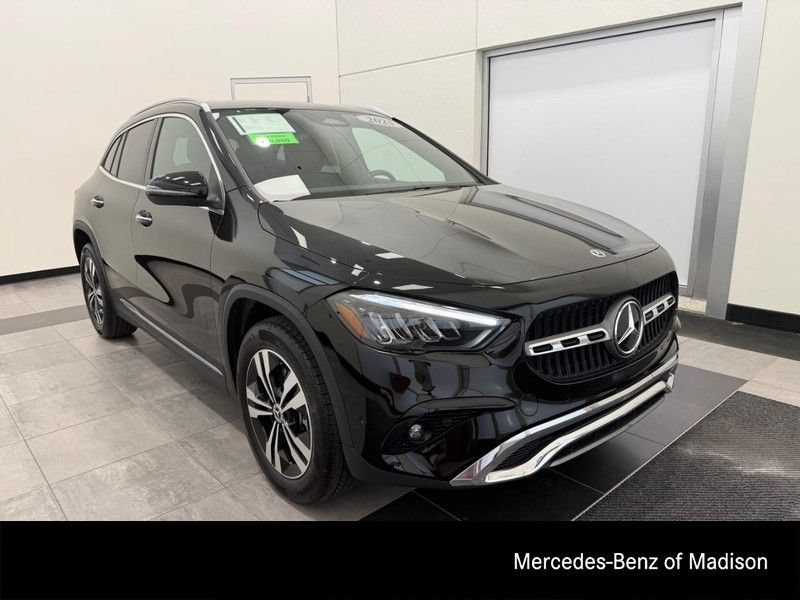 Certified 2025 Mercedes-Benz GLA 250 4MATIC image 1