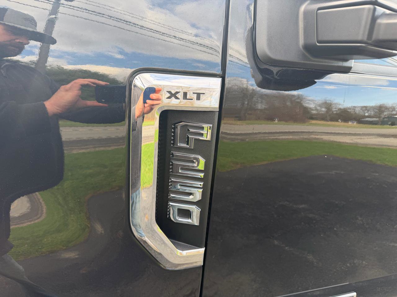 Used 2021 Ford F250 XLT w/ XLT Premium Package AWD/4WD image 11