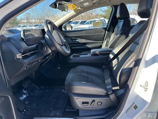 Used 2023 Nissan Ariya AWD image 24