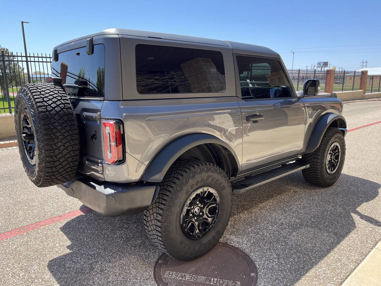 Used 2023 Ford Bronco Wildtrak image 5