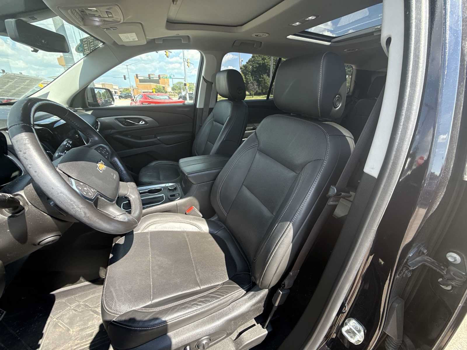 Certified 2020 Chevrolet Traverse Premier w/ LPO, Floor Liner Package AWD/4WD image 20