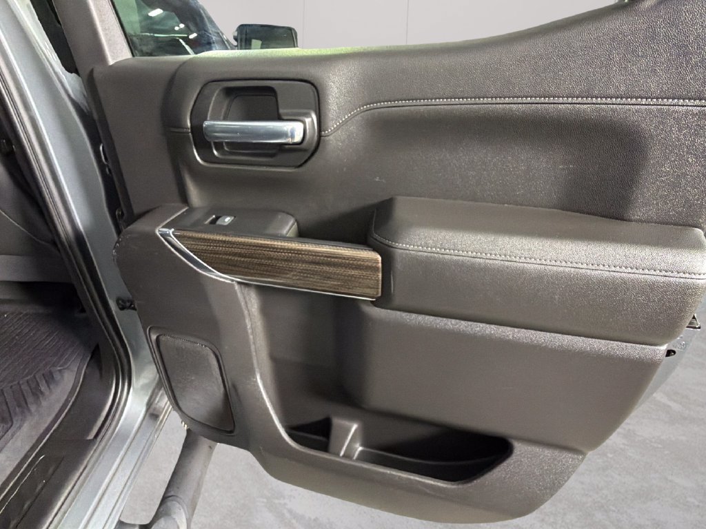 Certified 2020 Chevrolet Silverado 1500 RST AWD/4WD image 33