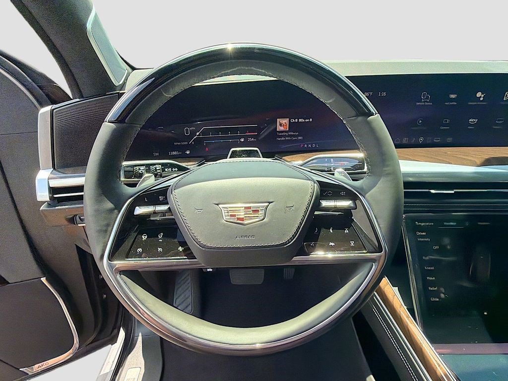 Certified 2025 Cadillac Escalade ESV Sport Platinum RWD image 9