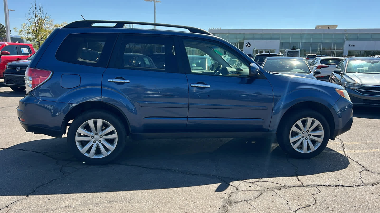 Used 2011 Subaru Forester 2.5X Premium w/ All-Weather Pkg AWD/4WD image 4