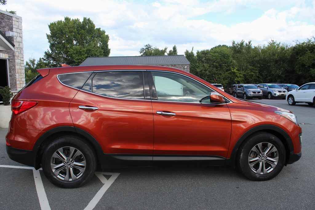 Used 2013 Hyundai Santa Fe Sport w/ Technology Pkg AWD/4WD image 4