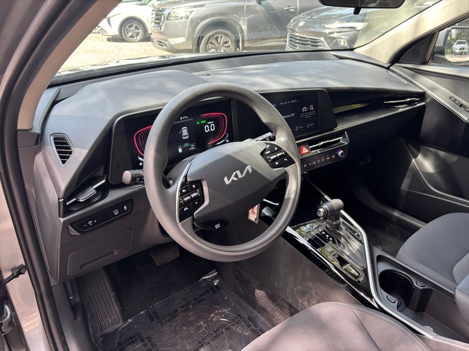 Used 2026 Kia Niro LX FWD image 32