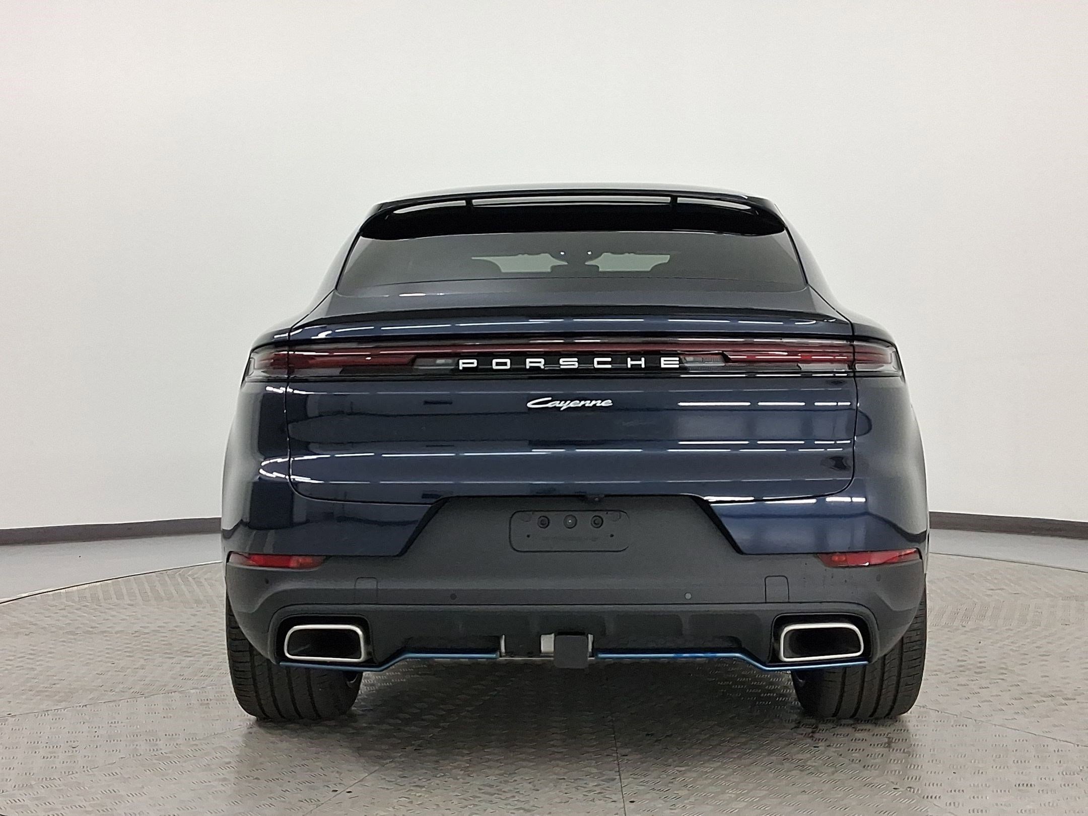 New 2026 Porsche Cayenne Coupe AWD/4WD image 10