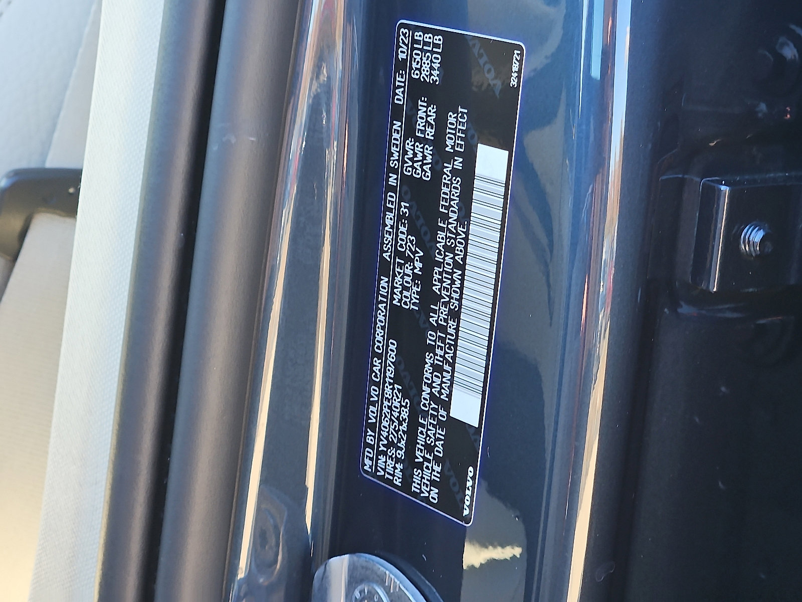 Certified 2024 Volvo XC90 B6 Plus w/ Protection Package Premier image 27