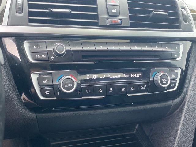 Used 2017 BMW 320i Sedan image 12