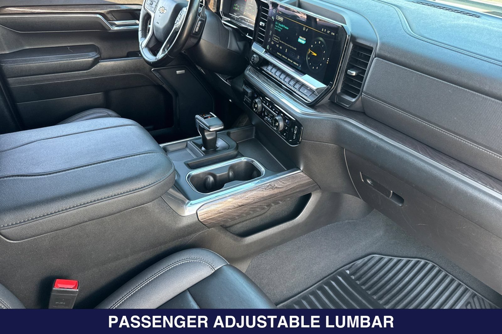 Used 2023 Chevrolet Silverado 1500 LTZ w/ LTZ Convenience Package II AWD/4WD image 16
