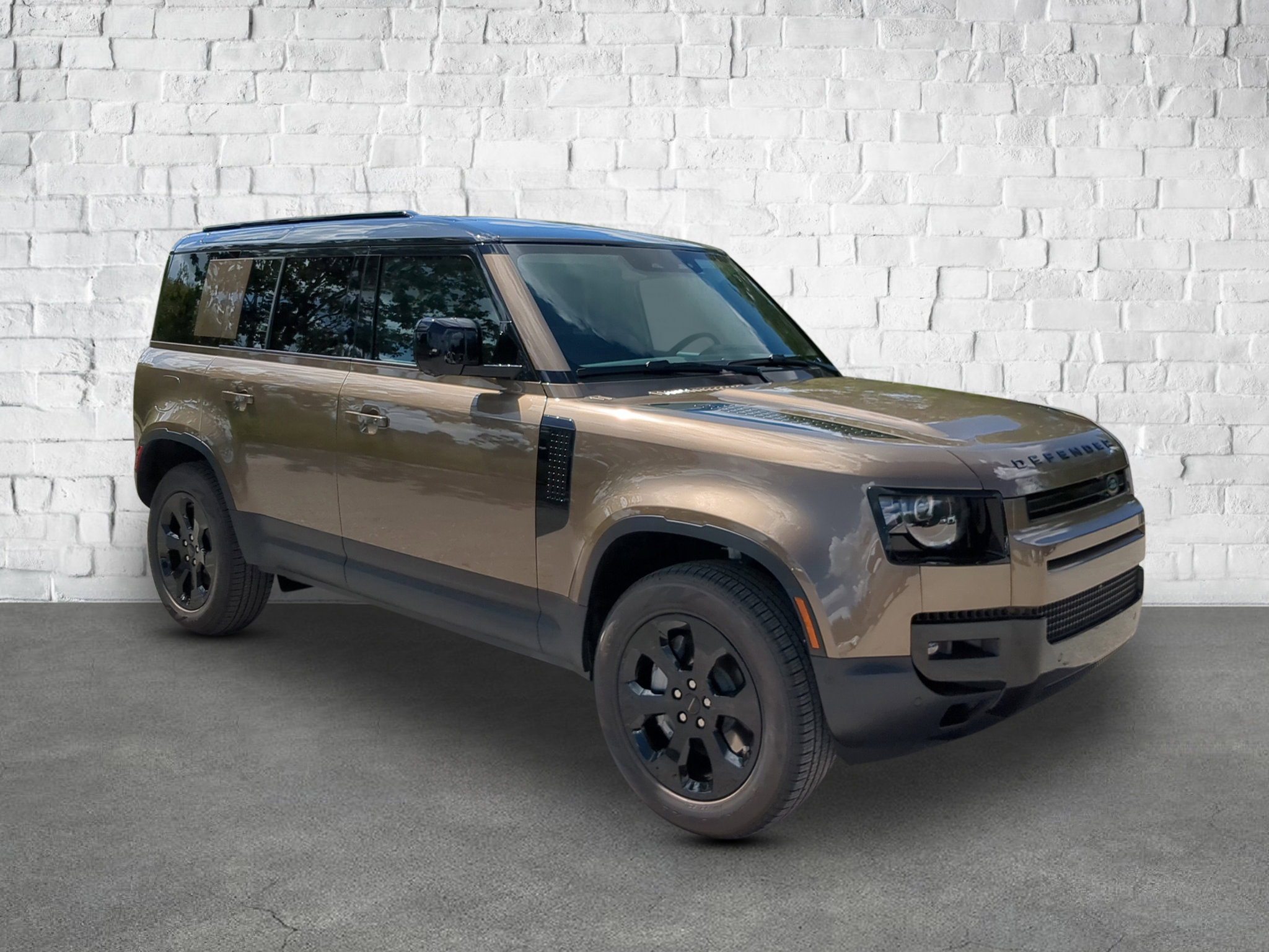 New 2026 Land Rover Defender 110 S image 8