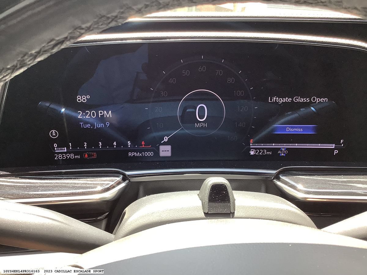 Used 2023 Cadillac Escalade Sport AWD/4WD image 9