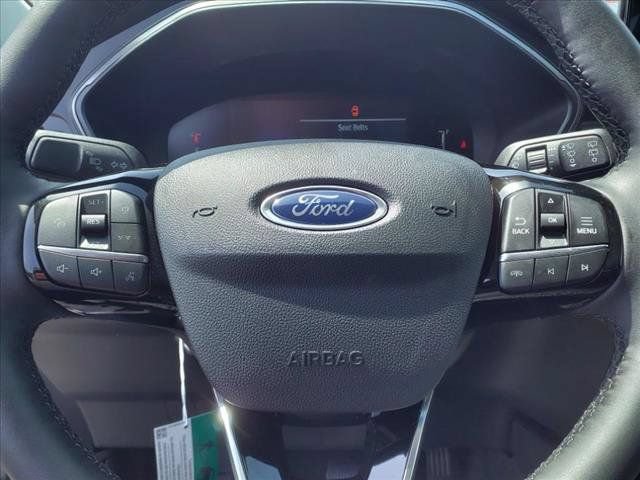 New 2024 Ford Escape SE FWD image 15