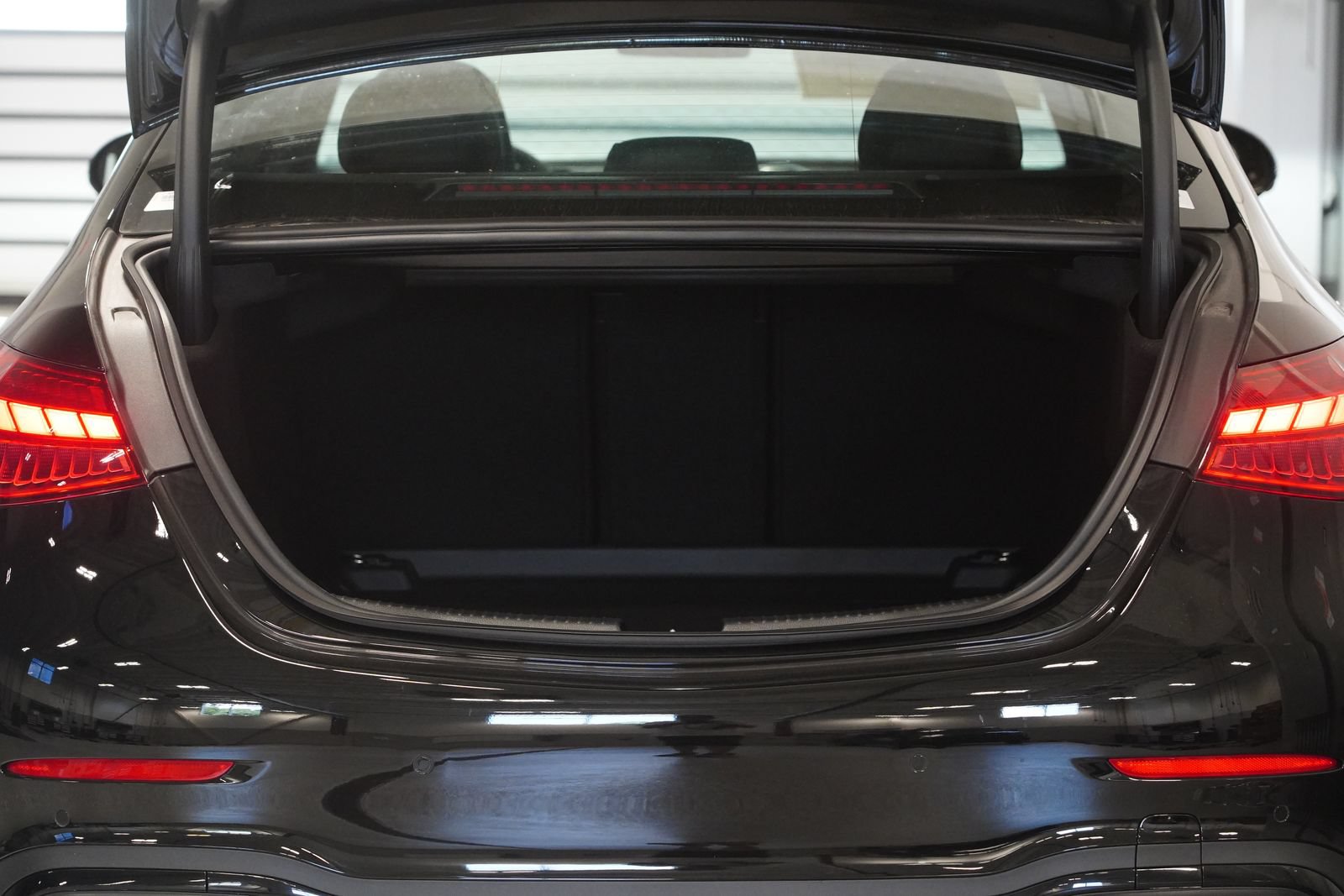 New 2026 Mercedes-Benz C 300 4MATIC Sedan image 33