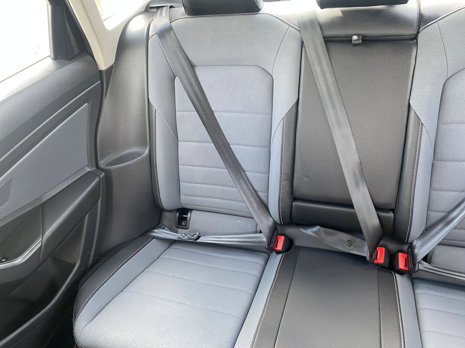 Used 2025 Volkswagen Jetta SE image 39