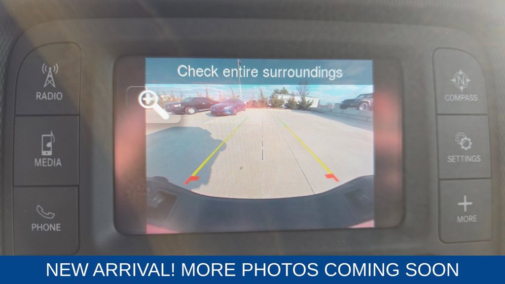 Used 2021 Jeep Gladiator Willys image 20