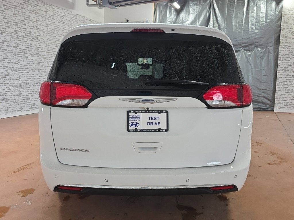 Used 2019 Chrysler Pacifica Touring Plus w/ Tire & Wheel Group image 5