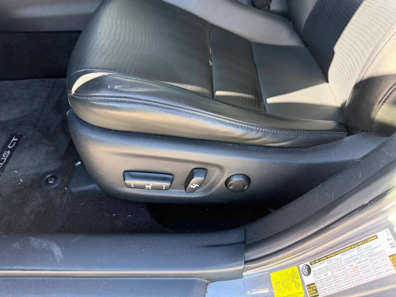 Used 2013 Lexus CT 200h FWD image 19