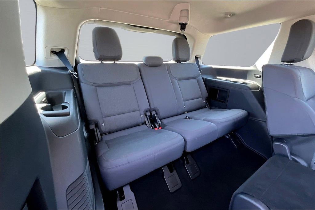 Used 2025 Ford Expedition Active image 26