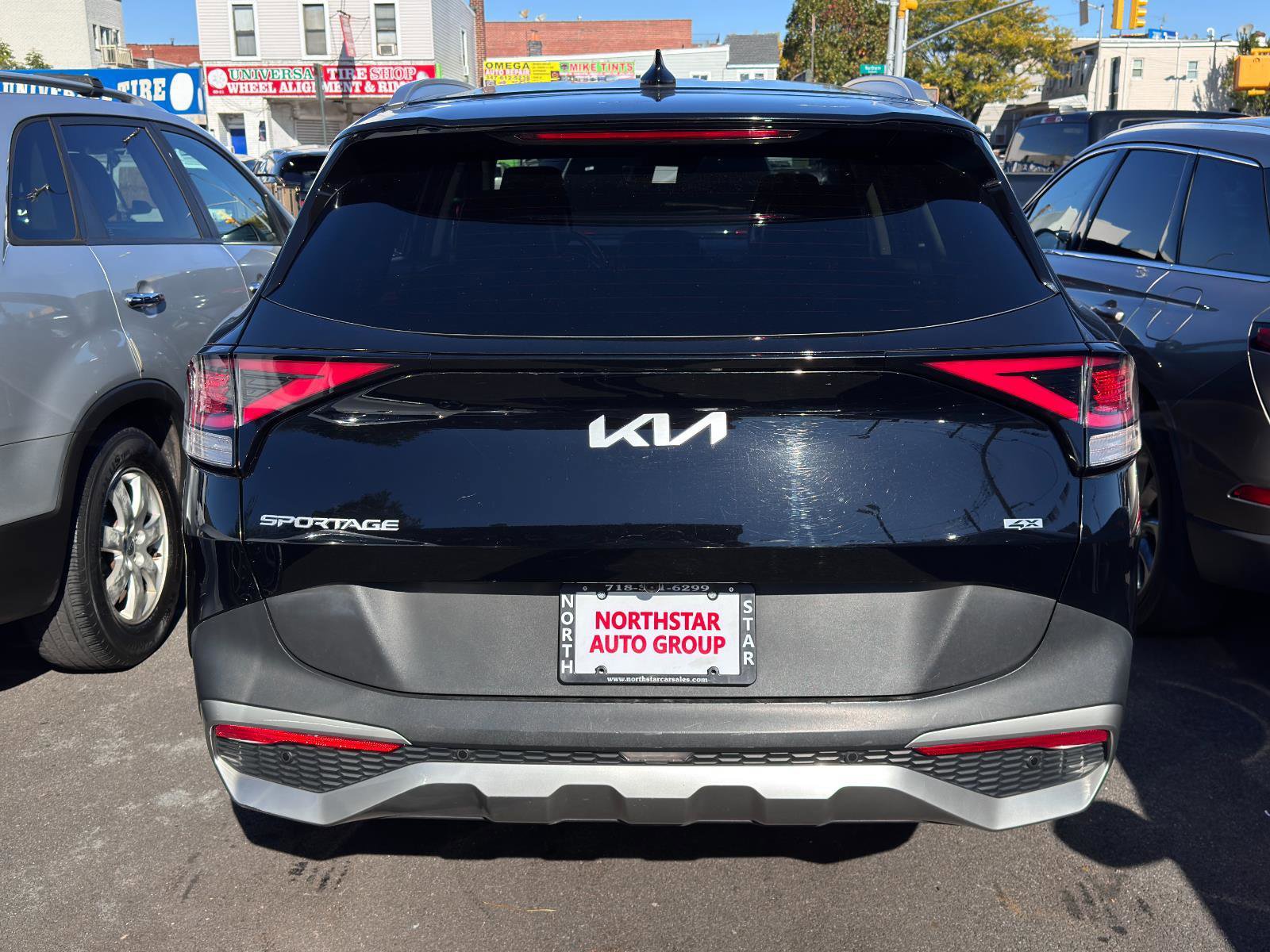 Used 2023 Kia Sportage EX image 5