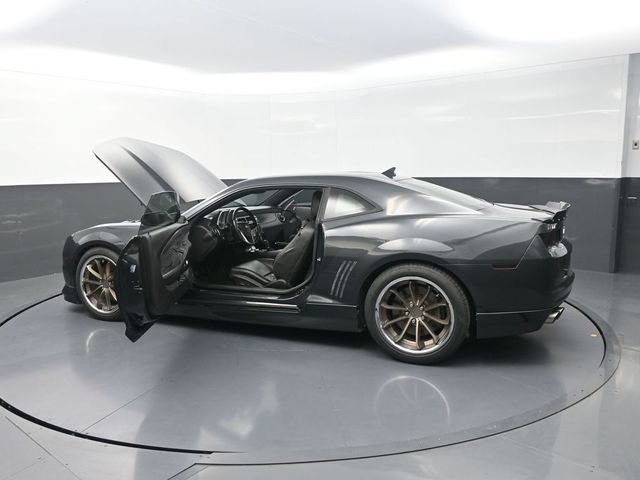 Used 2013 Chevrolet Camaro SS RWD image 40