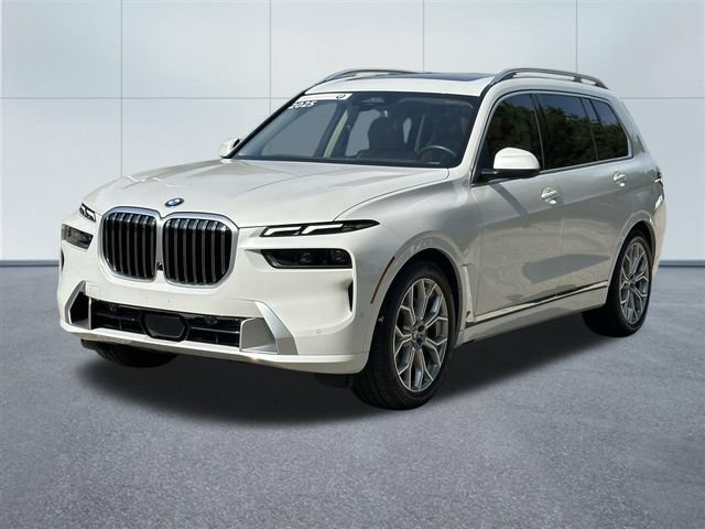 Used 2025 BMW X7 xDrive40i w/ Premium Package AWD/4WD image 9