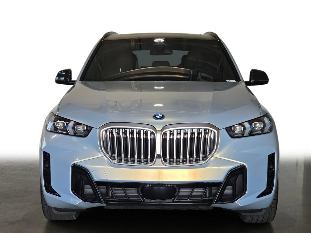 Used 2026 BMW X5 xDrive50e w/ M Sport Package AWD/4WD image 2