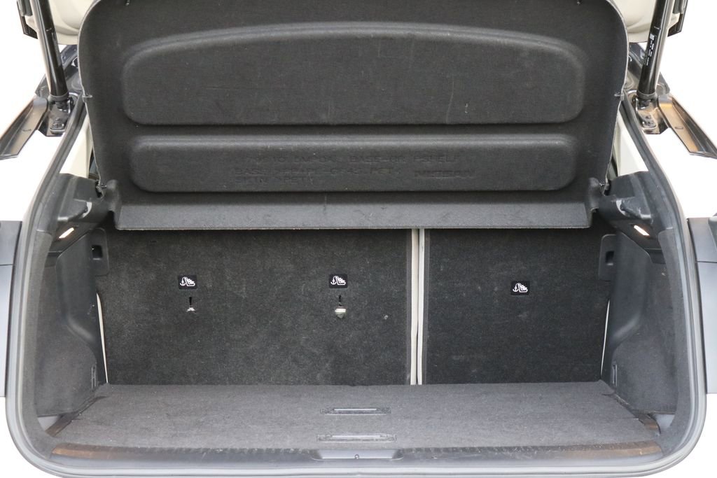 Used 2023 Nissan Ariya AWD image 27