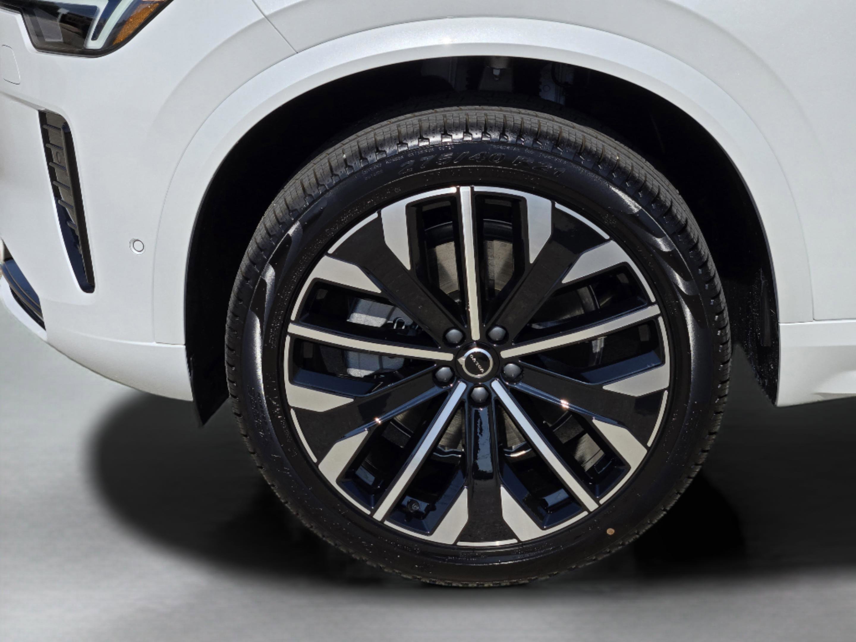 New 2026 Volvo XC90 B6 Ultra w/ Protection Package Premier AWD/4WD image 30
