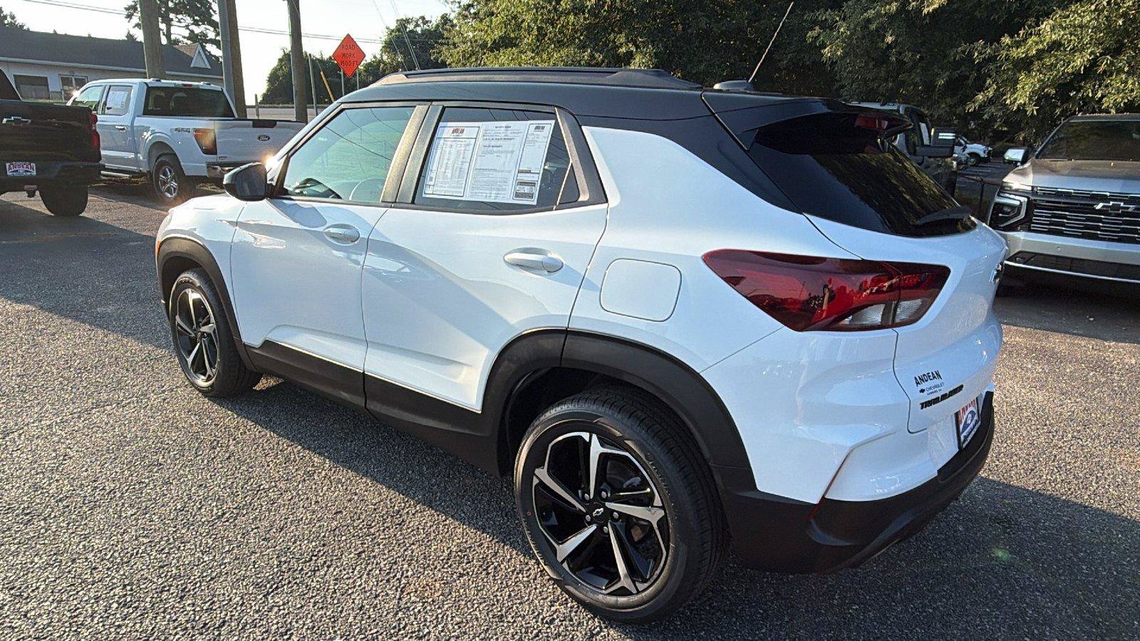 Used 2023 Chevrolet TrailBlazer RS w/ Convenience Package FWD image 10