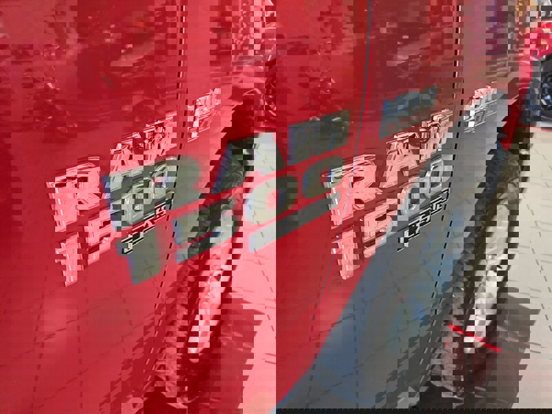 Used 2019 RAM 1500 Classic SLT image 28