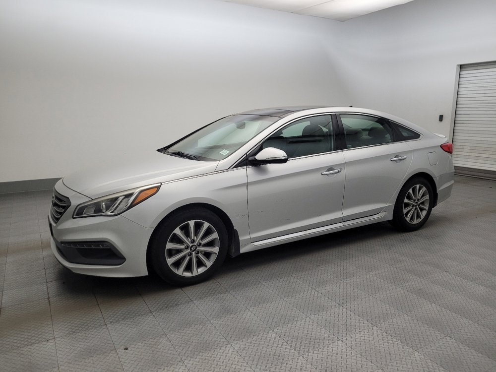 Used 2016 Hyundai Sonata Limited w/ Option Group 04 FWD image 2