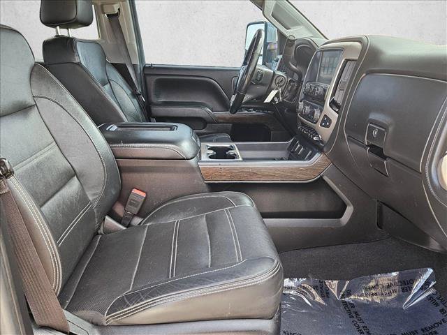 Used 2019 GMC Sierra 2500 Denali w/ Duramax Plus Package AWD/4WD image 20