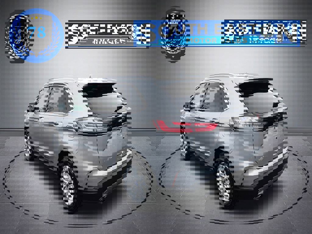 Used 2020 Ford Edge SEL w/ Convenience Package image 5