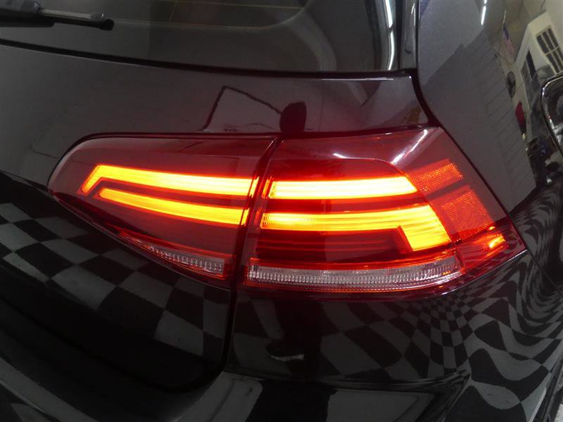 Used 2021 Volkswagen GTI Autobahn image 13